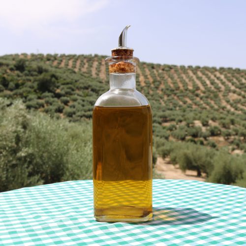 aceite-oliva-fondo-aceitunas